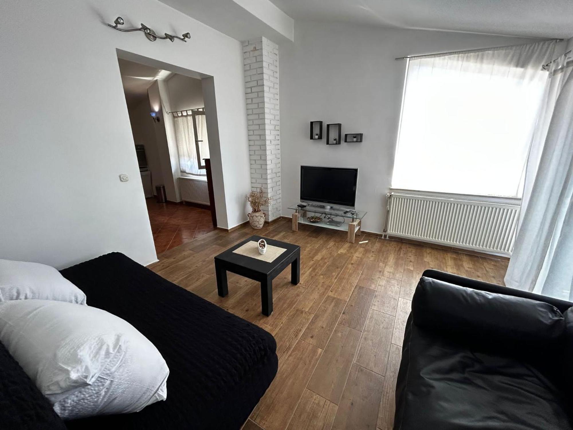 Apartments Petrovic Pirovac Eksteriør bilde